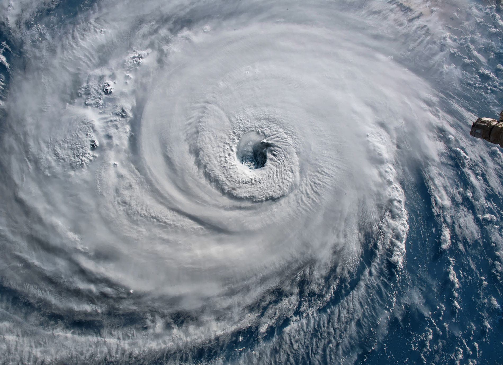 Des cyclones tropicaux et ouragans ont-ils déjà touché la France ?