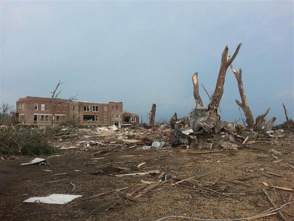 Image d'illustration pour Il y a un an : impressionnantes tornades jumelles au Nebraska