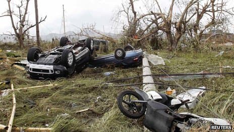 Image d'illustration pour Catastrophes en 2013 : Mousson indienne et cyclone Haiyan aux Philippines