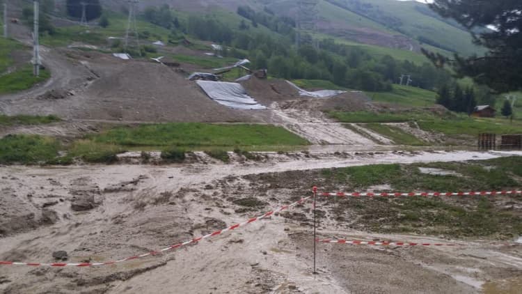 Image d'illustration pour Violents orages en Rhône-Alpes : foudre, grêle, vent et inondations