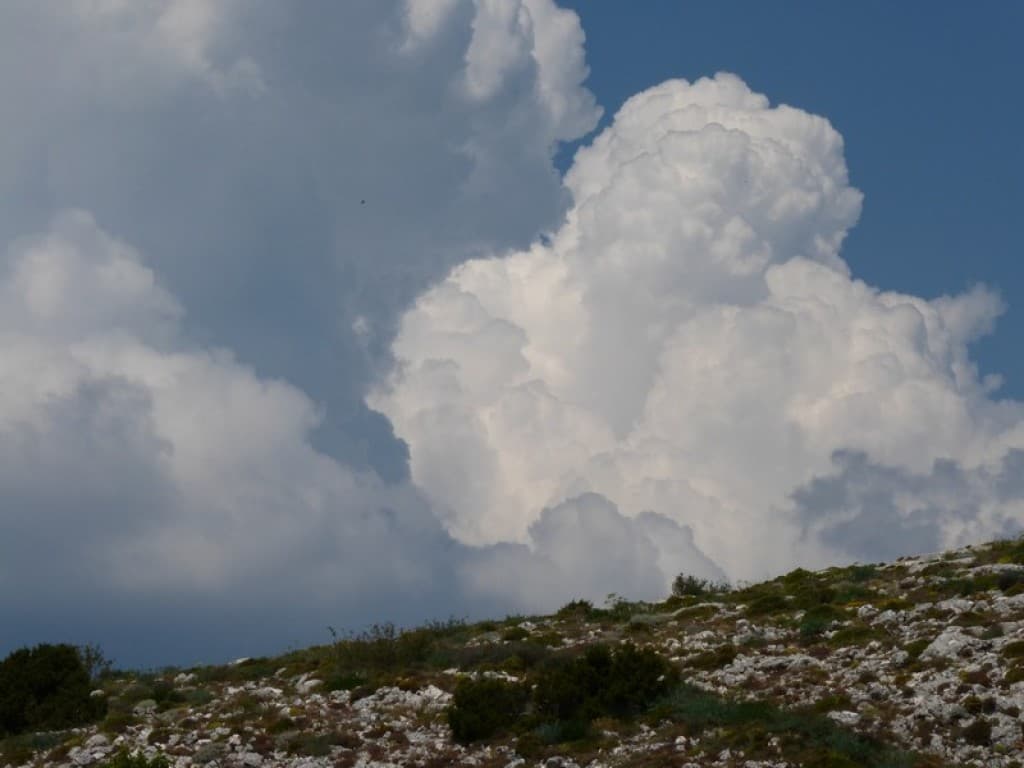 Image d'illustration pour Vos photos des orages de la première quinzaine de juin