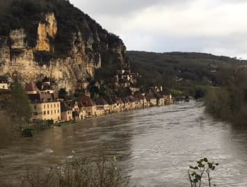 Image d'illustration pour Crue de la Seine à Paris - Graves inondations en régions